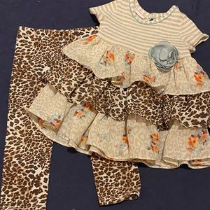 Short sleeve leopard set